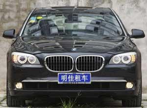 成都租車市場全解析 婚車、商務租車與汽車租賃公司指南